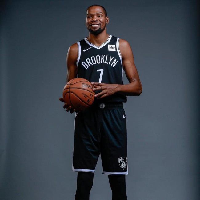 广东在侧翼 广东在侧翼